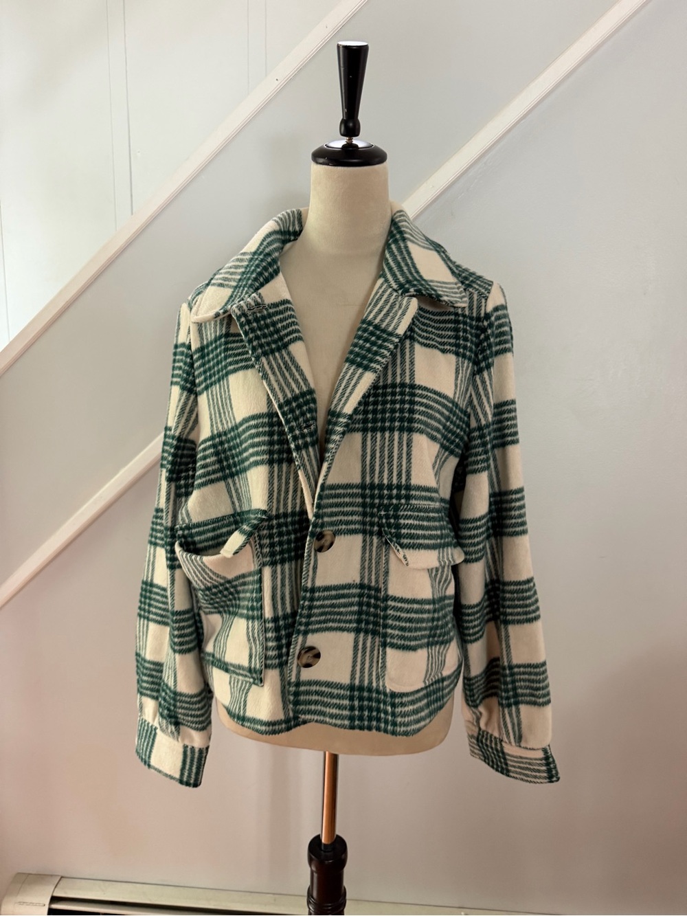 LC Lauren Conrad Plaid Shacket Jacket Green Ivory Cozy Button Front Women’s XL